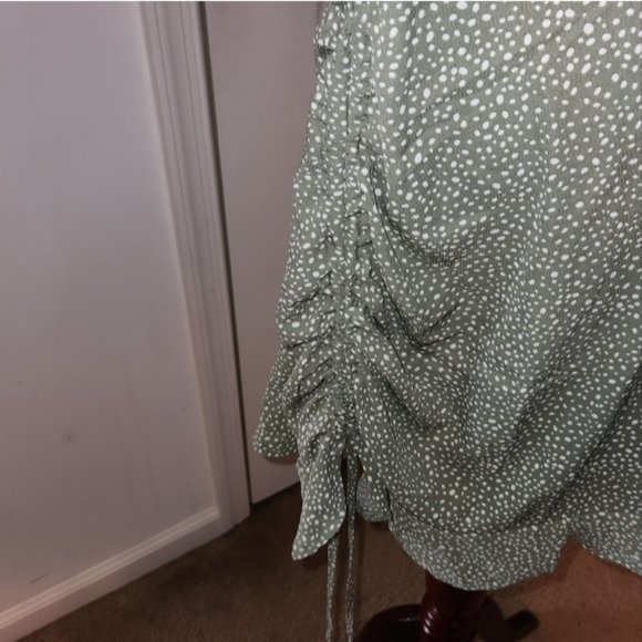 MISSGUIDED DRESS !! - Picture 8 of 8